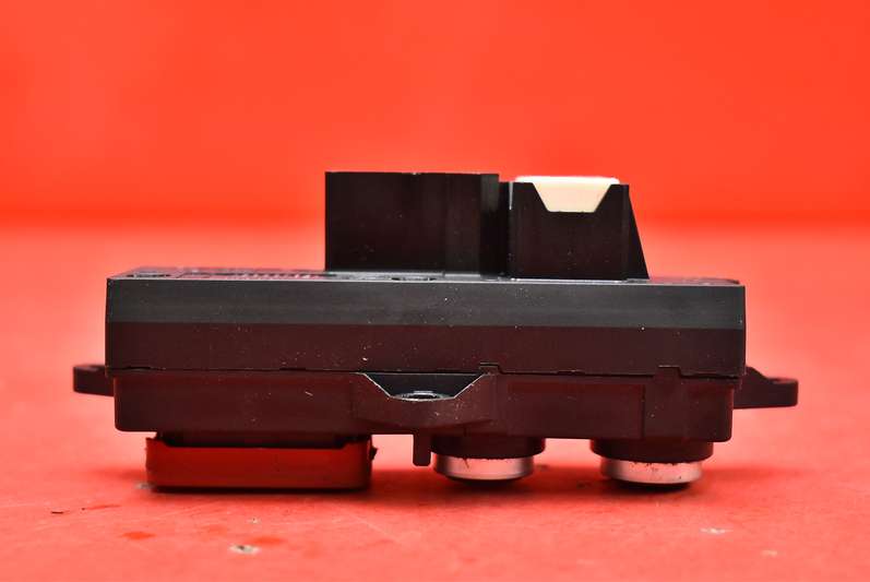 фото №6, Выключатель света аварийных 156067821 alfa romeo 159 05-11