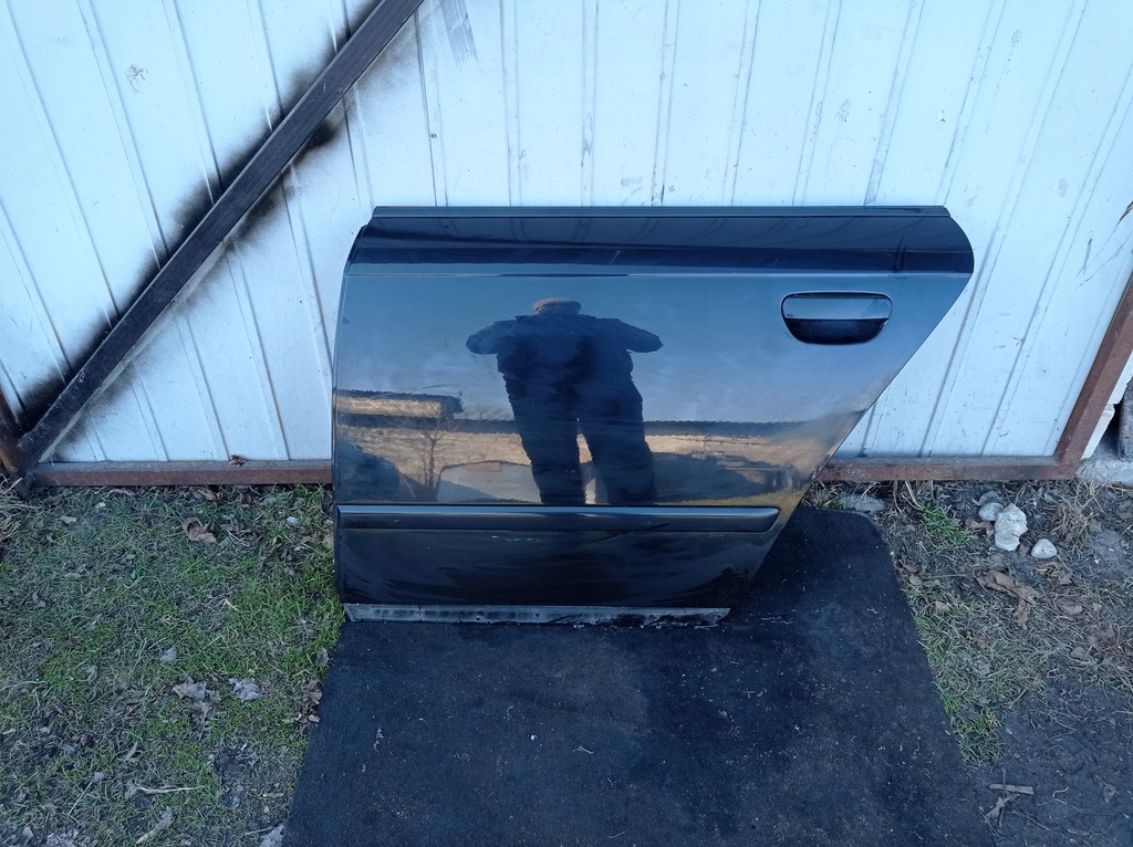 фото №1, Audi a4 b7 - дверь левый задняя - lz9y