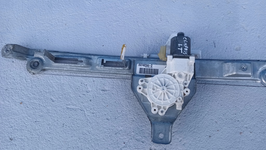 фото №1, Jeep compass i lift подъемник стекло левый задняя