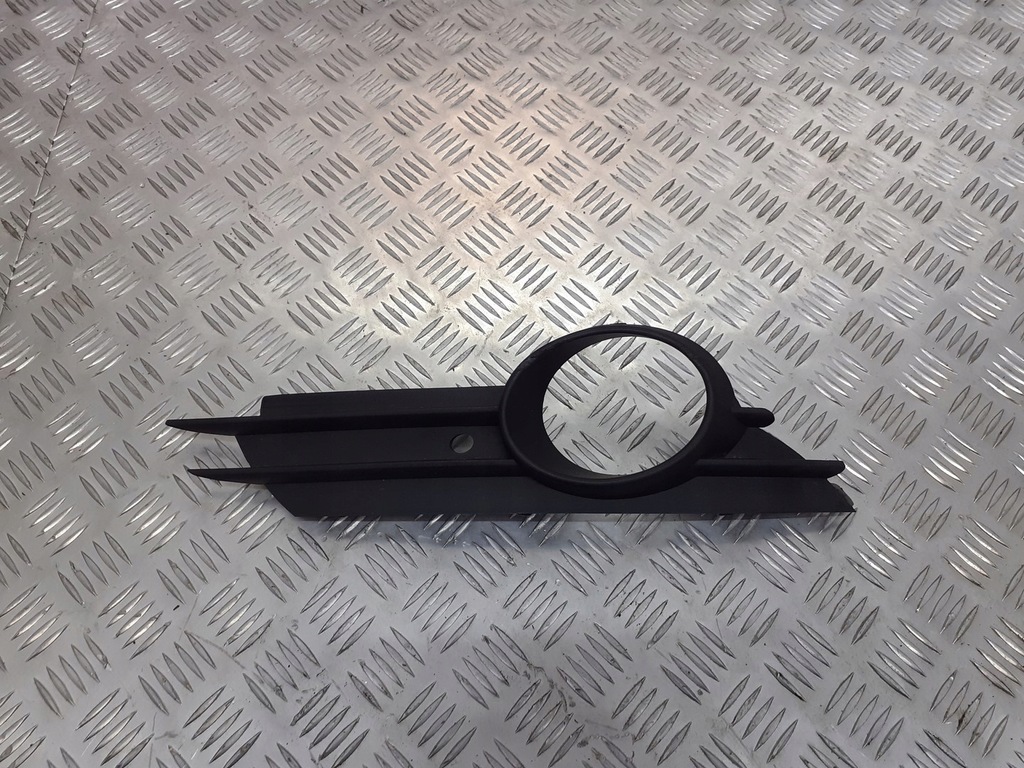 фото №1, Рамка цоколь протитуманної фари права opel corsa d