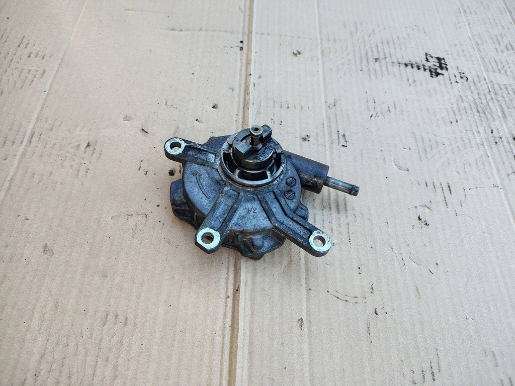 фото №1, Вакуум насос lexus is 220 2.2 d