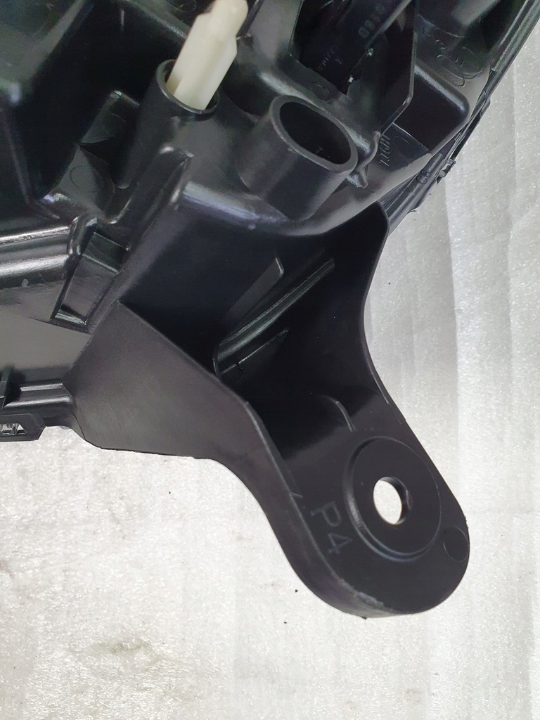 фото №9, Правая лампа перед dacia logan sandero mcv ii 2 12-15 260105344r