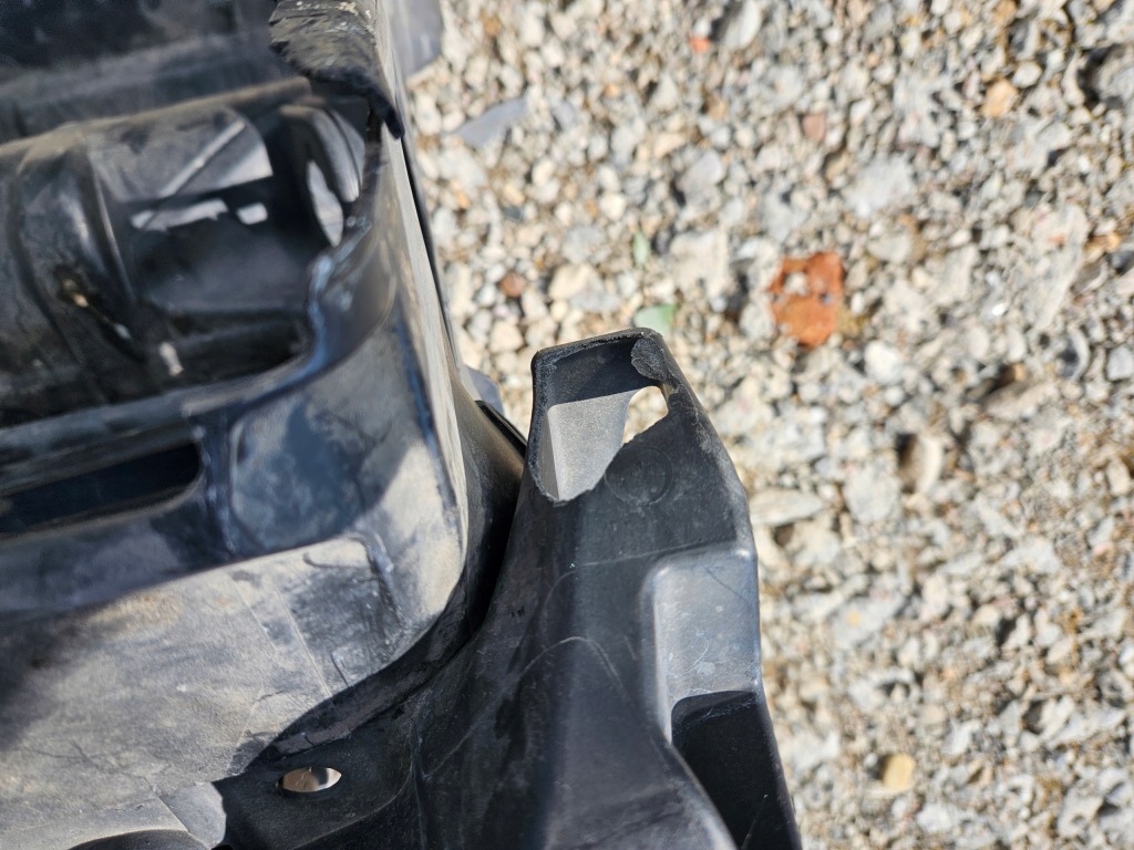 Bmw 5 f10 рестайлинг  ремень передний впуск воздуха жалюзи руль Киев