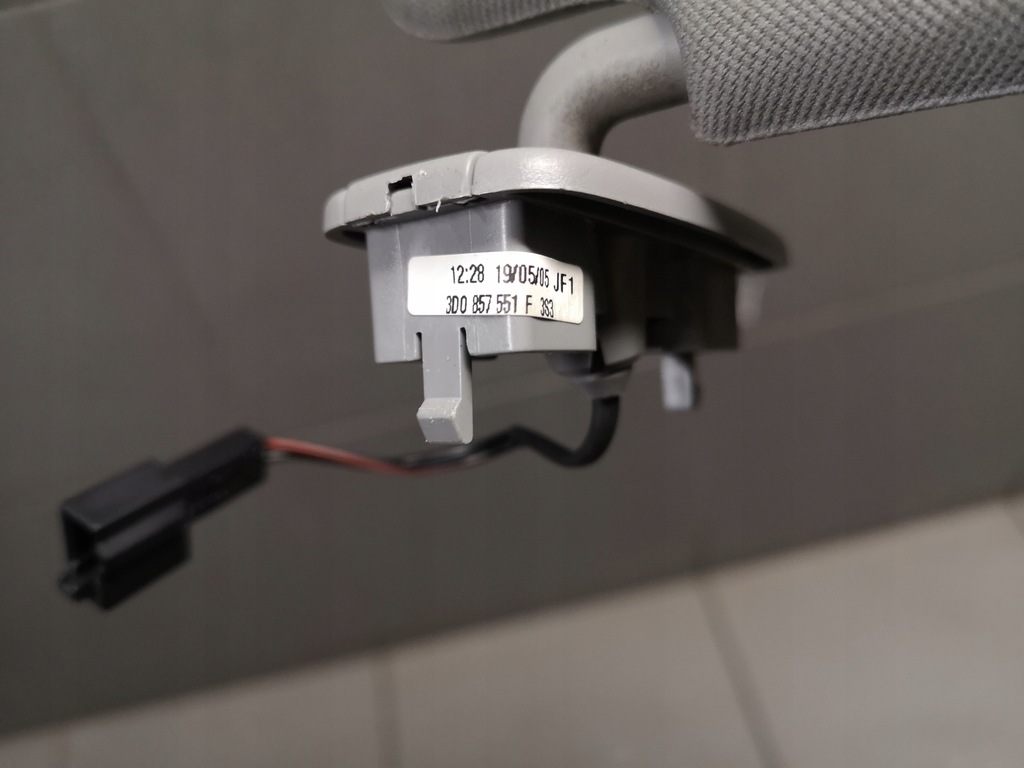 фото №7, Козырёк защита левая vw phaeton 3d0857551f