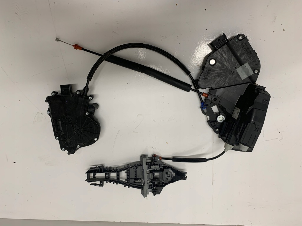 фото №1, Замок правий задня з доводчик do jaguar xf x260