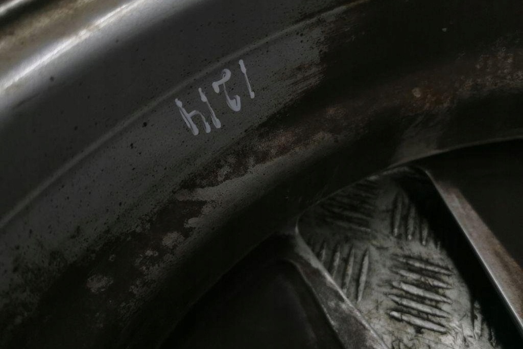 фото №8, Комплект диск bmw i3 i01 6856438 0.6l 2015