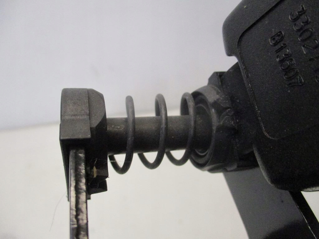 фото №7, Заскочки поперечина безпеки задня bmw e60 lift