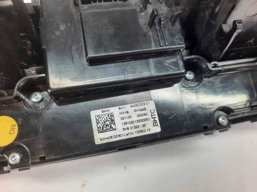 фото №7, Bmw 1 f40 f44 панель кондиционера воздуховод 4a0ede9