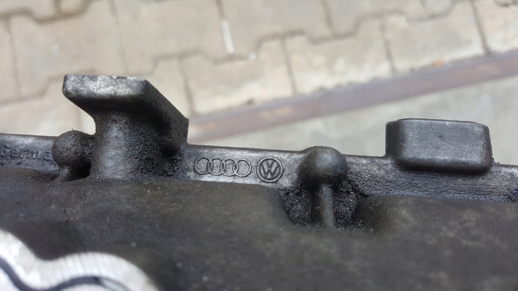 Піддон масляна vw audi seat skoda tfsi 06h103603s Оригінал