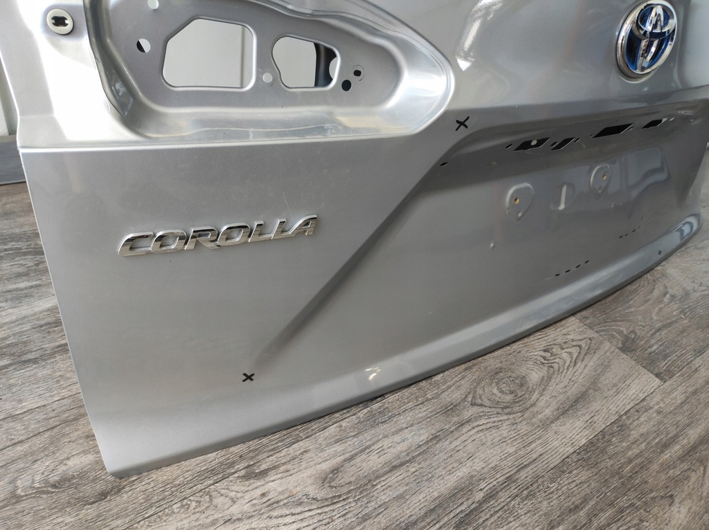 фото №9, Крышка багажника задняя задняя toyota corolla cross --- poznań --- giełda