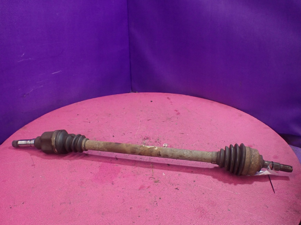 фото №1, Citroen c2 03-08 1.4 b приводной вал правая шарнир