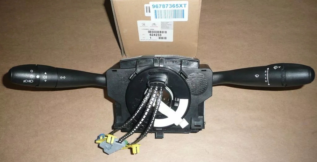 фото №1, Переключатель комбинированный berlingo partner 96787365xt