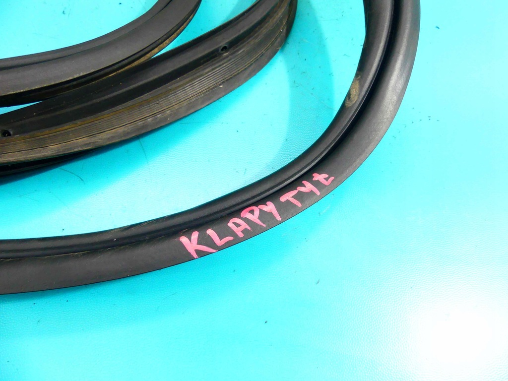 фото №2, Прокладка крышки задняя багажника jeep renegade