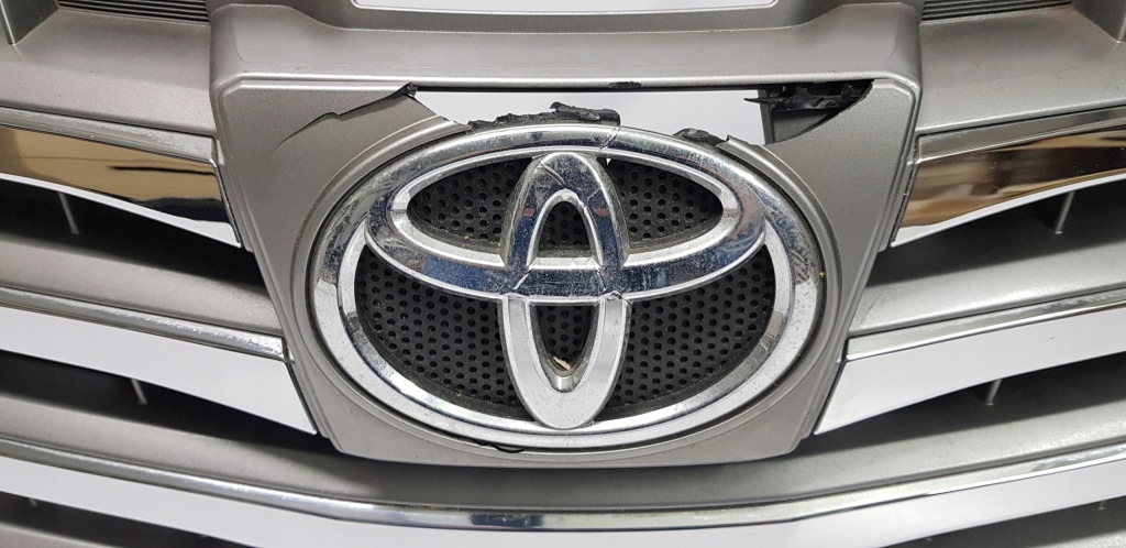 Toyota alphard 08-14 решётка  решётка радиатора хром бампер Недорого