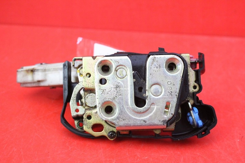 фото №5, Замок дверь правый перед передний eu 61100fe000 subaru impreza 2 ii 00-02