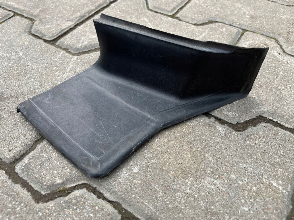 Купить Land rover evoque 2 2019 правый  сторона молдинг под фара задняя