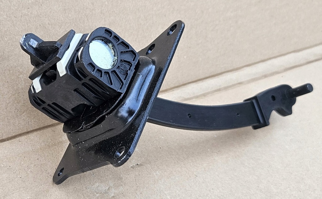 фото №7, Peugeot partner iv ограничитель задних дверь 9681466280