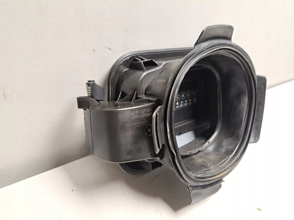 фото №10, Кришка заливної пального задня bmw i4 8737954