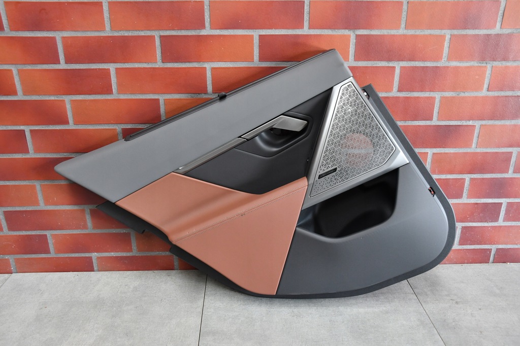 фото №1, Обивка дверь левый задняя обшивка дверь bmw 5 g60 g61 bowers wilkins