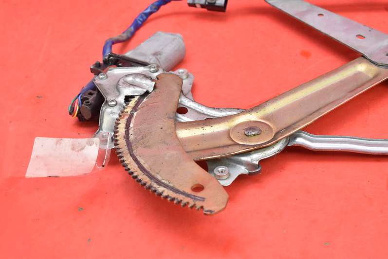 фото №7, Подъемник стекло левый перед eu 062040-2350 toyota previa 2 ii lift 05-06