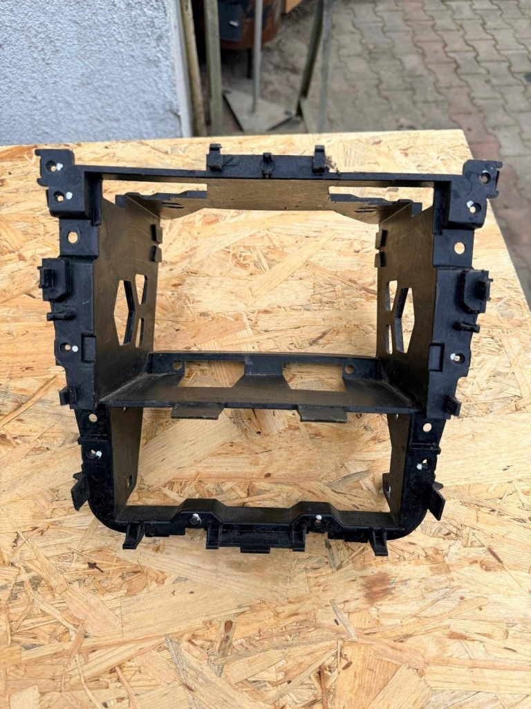 Купити Рамка корзина радіо volkswagen golf v 1k0858089