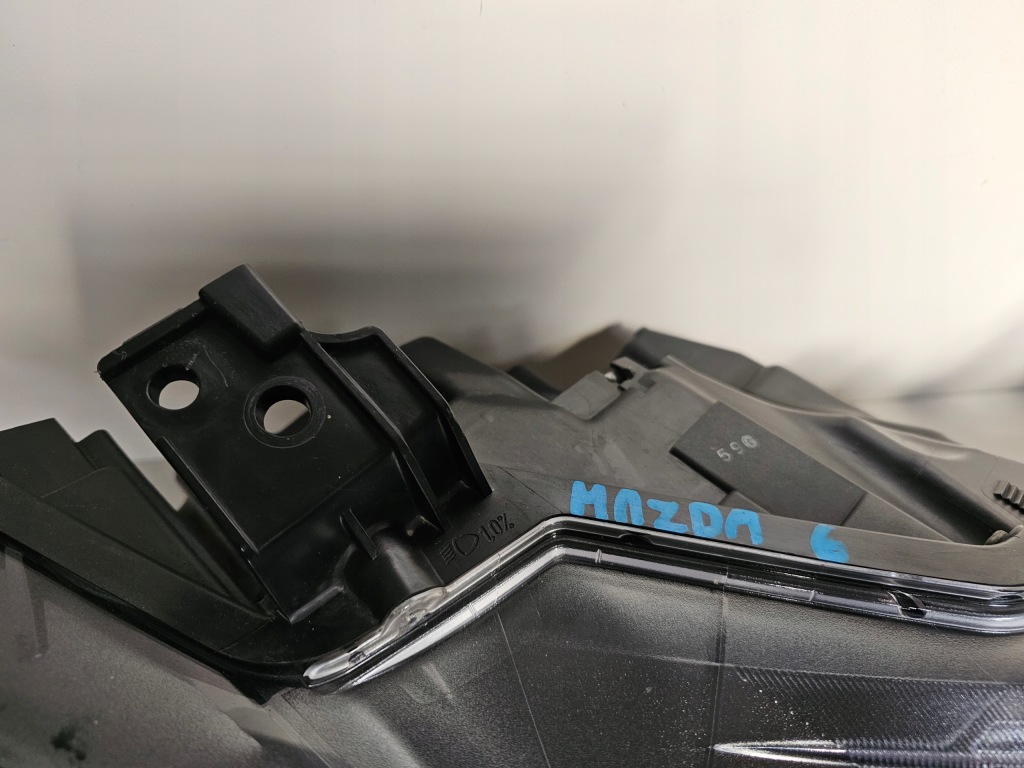 Купити Фара передня правий праві перед mazda 6 gj рестайлінг  full led європа