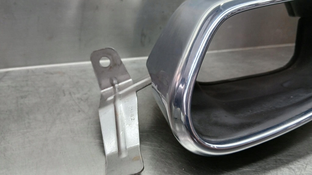 фото №5, Наконечник вихлоп ліва оригінальний номер 31425211 volvo xc60 ii 17-