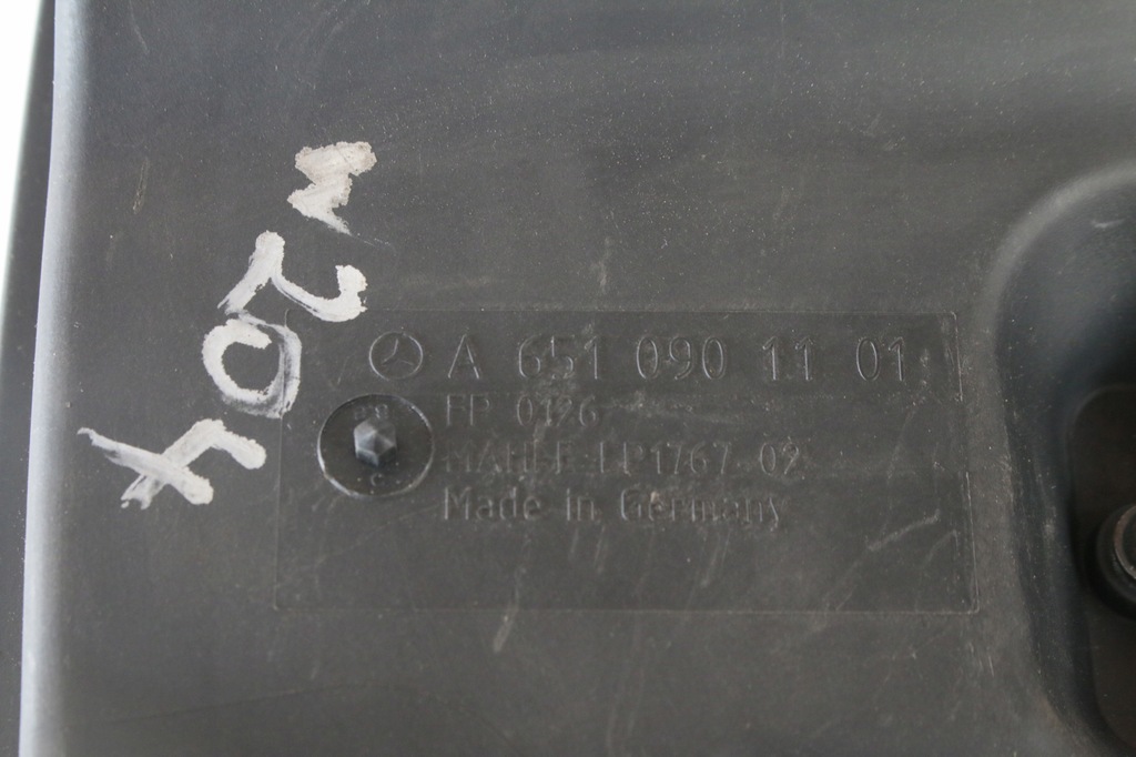 фото №10, Корпус фильтра воздуха mercedes w204