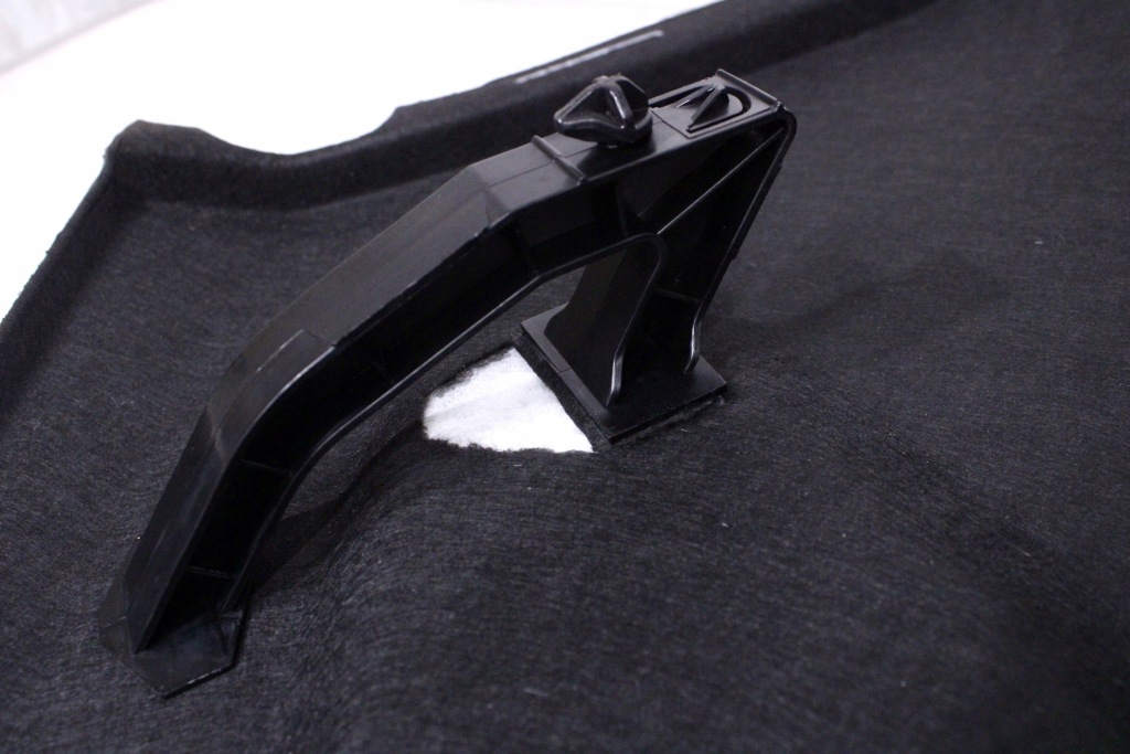 Mercedes cla w118 w247 полиця задня багажника a1186904101 Зі Шроту