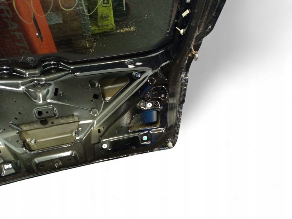 Lincoln nautilus задний  крышка багажника багажника Киев