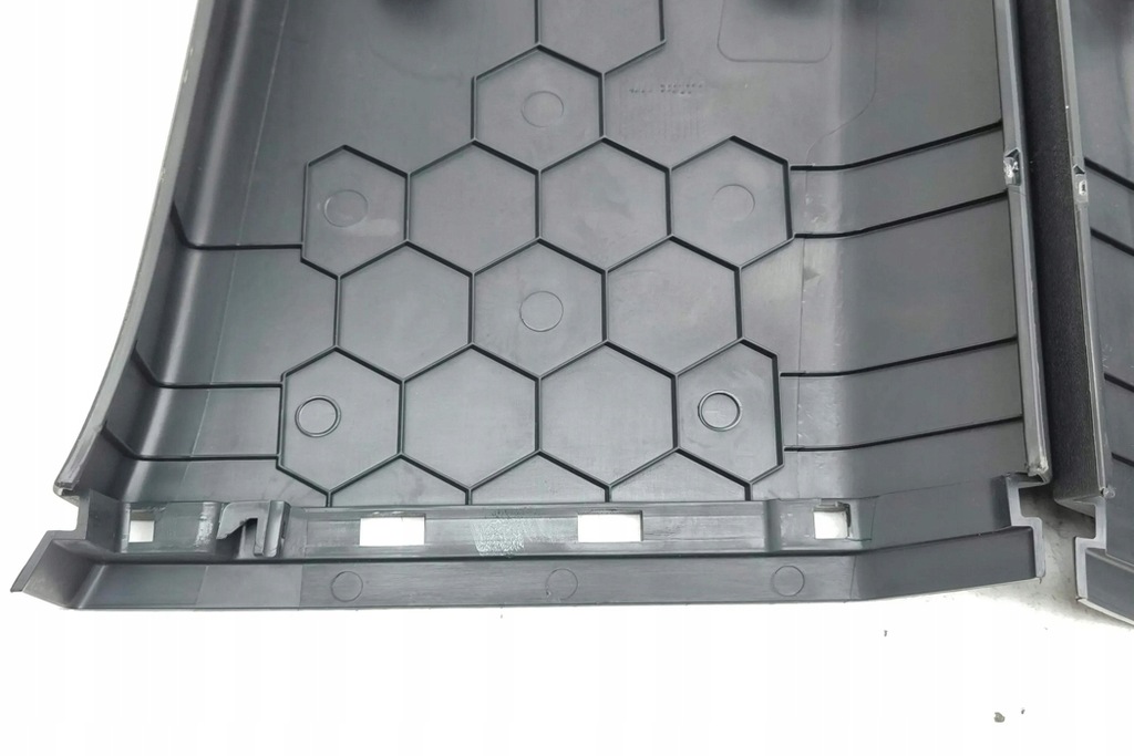 фото №12, Левая боковая защита стойка vw id.3 e11 10a867291 electric 107kw 2020