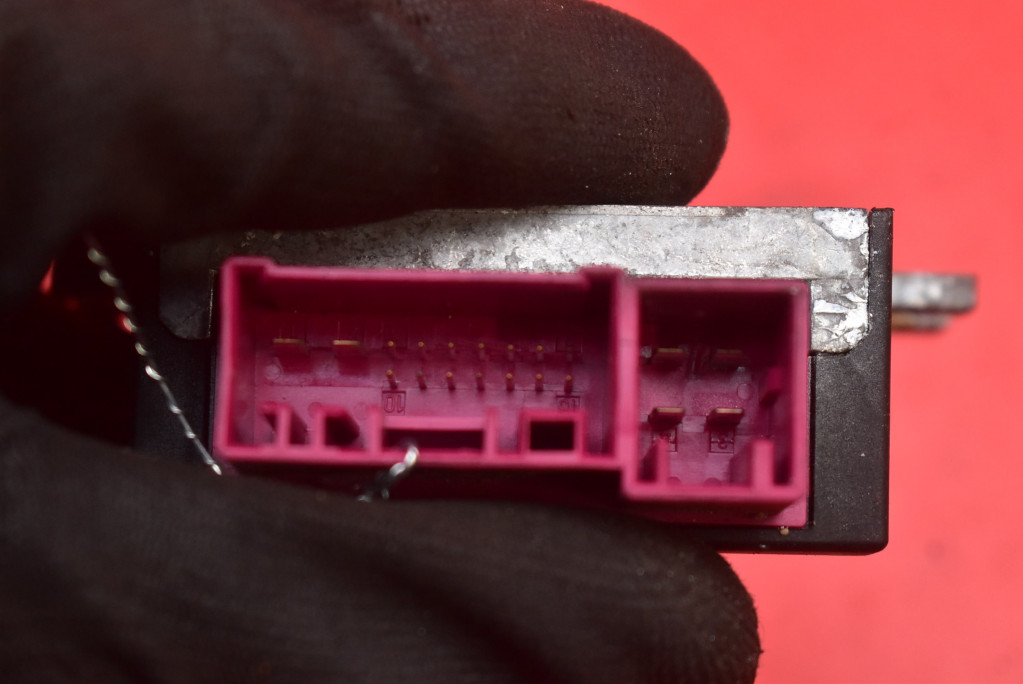 фото №8, Блок управления модуль насоса топлива 7358144 bmw f01 3.0 d 313 km lift 12-15