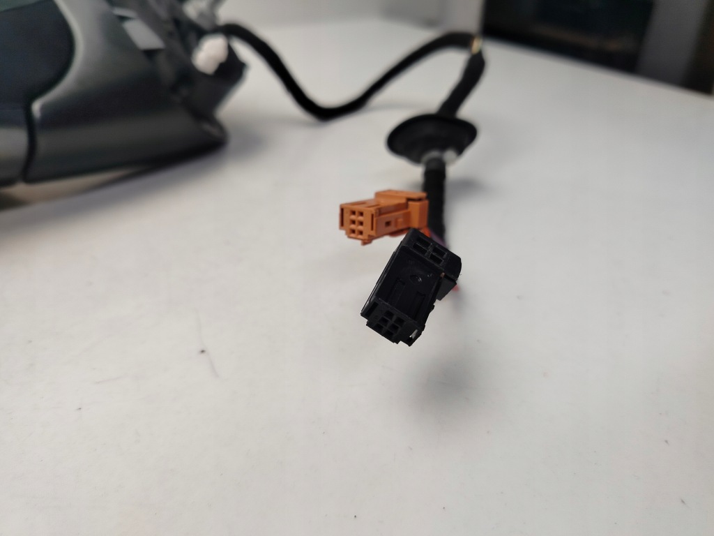 Peugeot 5008 1 09r- дзеркало праве зовнішнє 11 контактів 6+5 ktp ktpd Зі Шроту