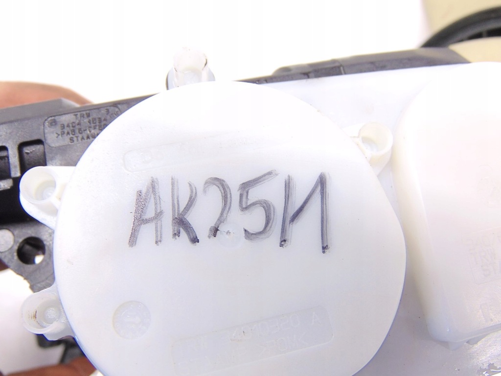 фото №7, Pas безпеки правий перед audi a8 d4 4h 10-