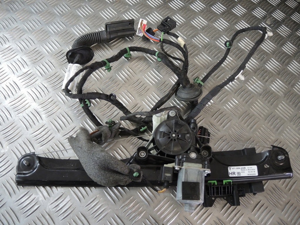 фото №1, Porsche panamera 971 підйомник скло задня правий