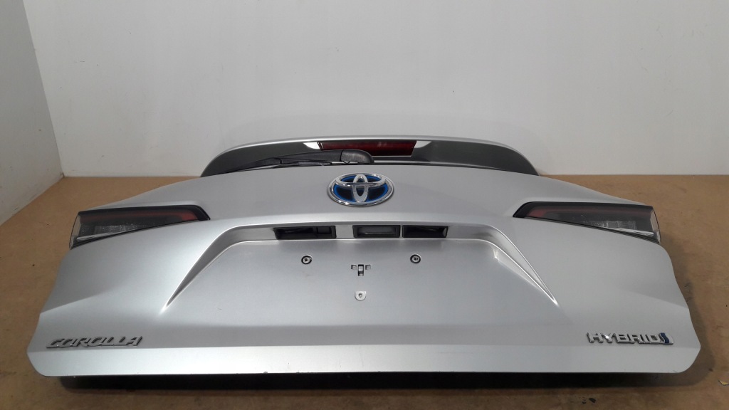 фото №10, Toyota corolla e21 задняя крышка багажника kombi версия bez камеры h41 h43