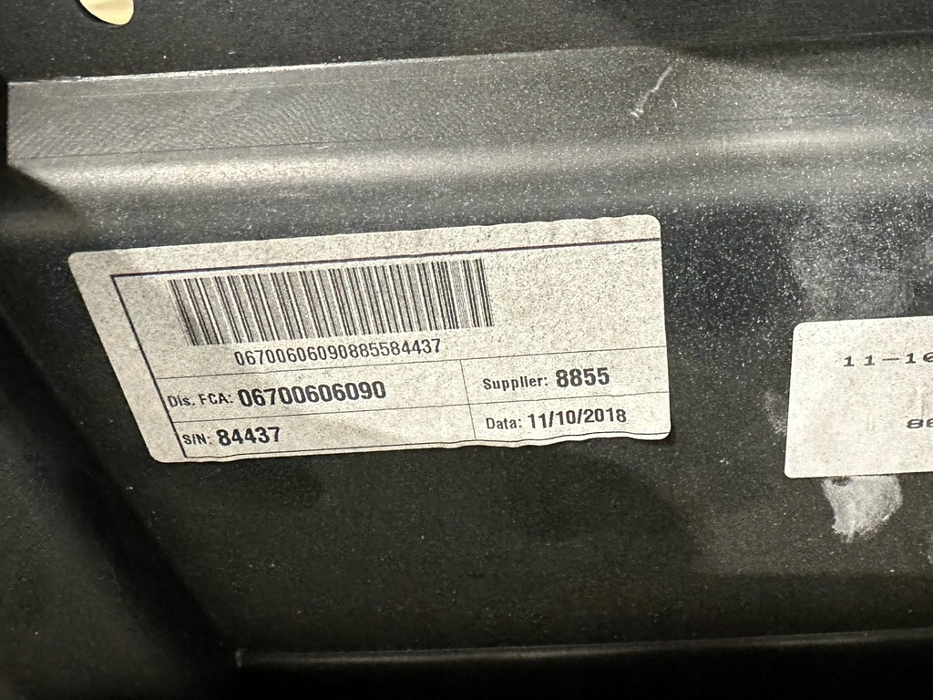 фото №10, Maserati levante перед бампер передний 670035297 670040752