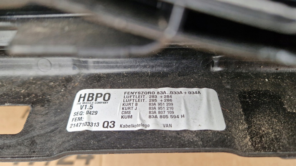 Ремень передний радиатор балка audi q3 рестайлинг  83a 1.5 tfsi 35 tfsi новый комплект Киев