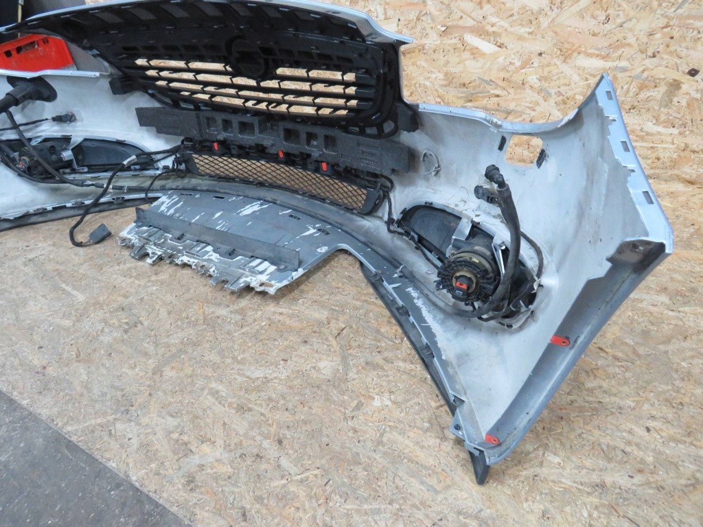 Opel insignia a рестайлинг  бампер передний перед z189 ксенон омыватель pdc Цена