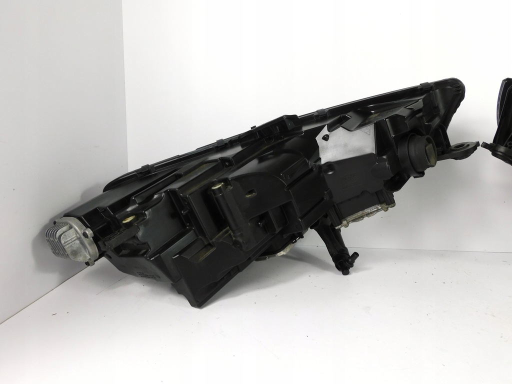 фото №14, Audi a4 b9 8w лампа права ліва matrix повний