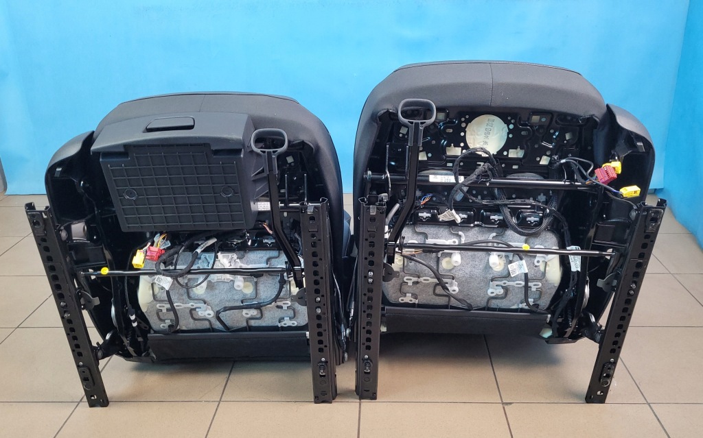 фото №9, Cupra leon 2.0 tsi сиденья ковши заднее сиденье салон комплект