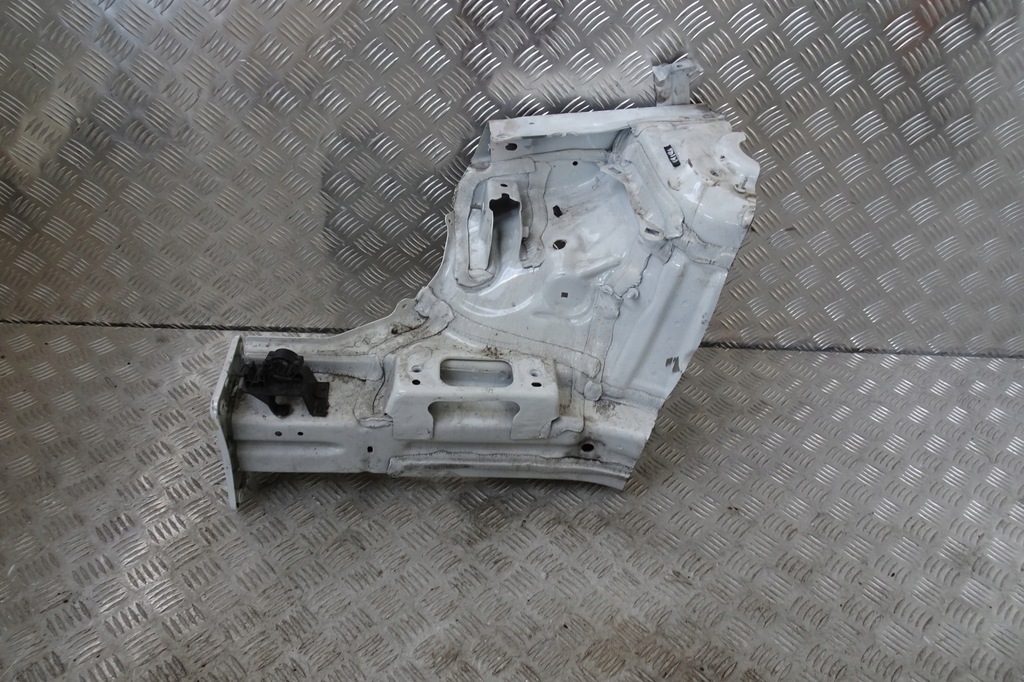 фото №1, Vw taigo - лонжерон права