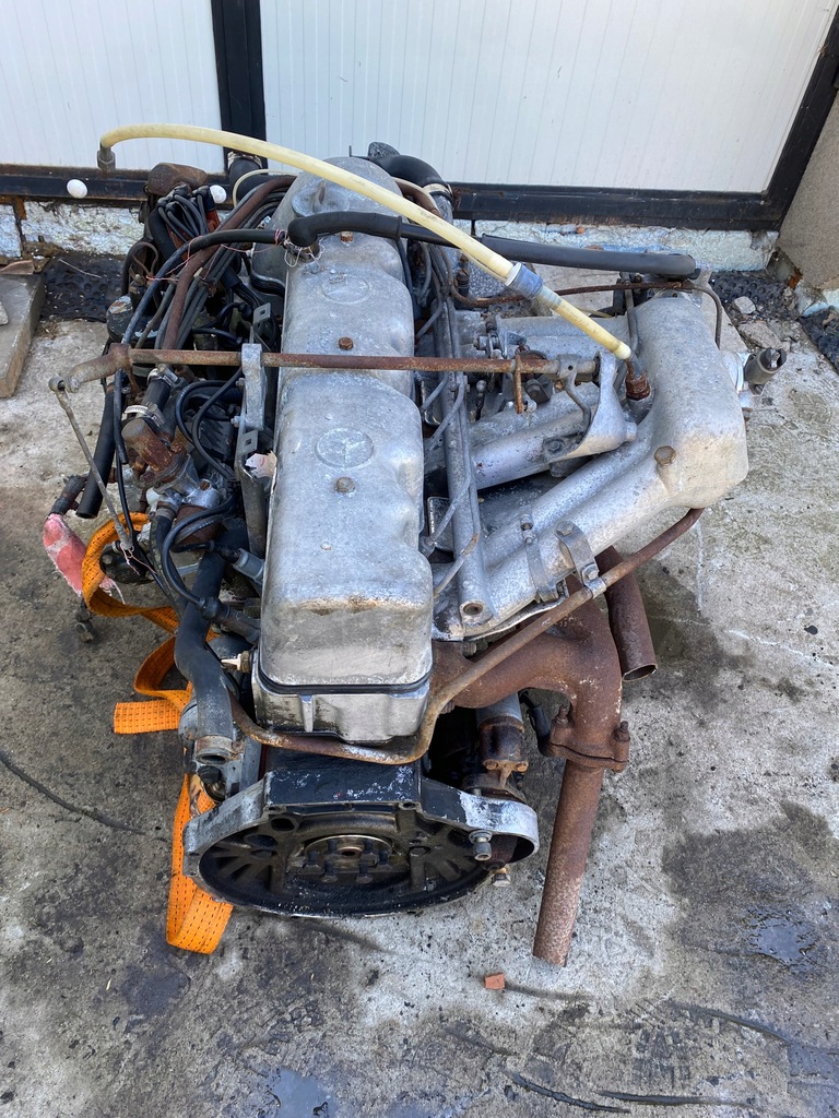 фото №10, Двигатель mercedes 2.8 m130 w108 w109 pagoda w111 w112 w113 film