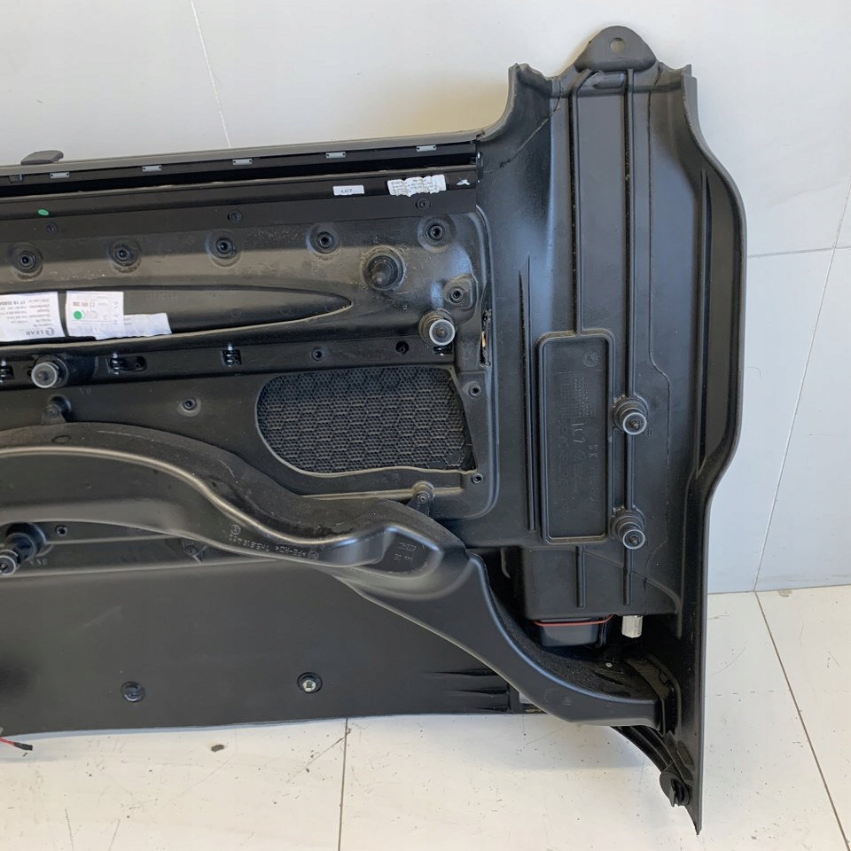 фото №10, Оббивка обшивка правий задня vw t5 7h multivan 06r