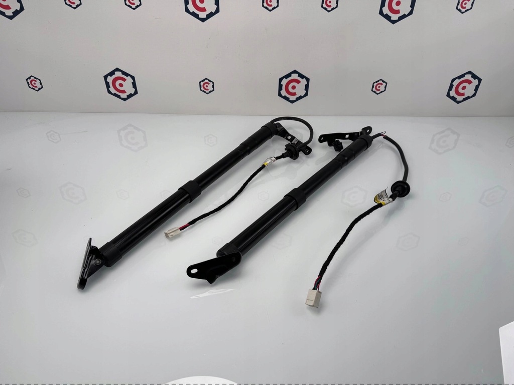 фото №1, Привод крышки toyota rav4 v