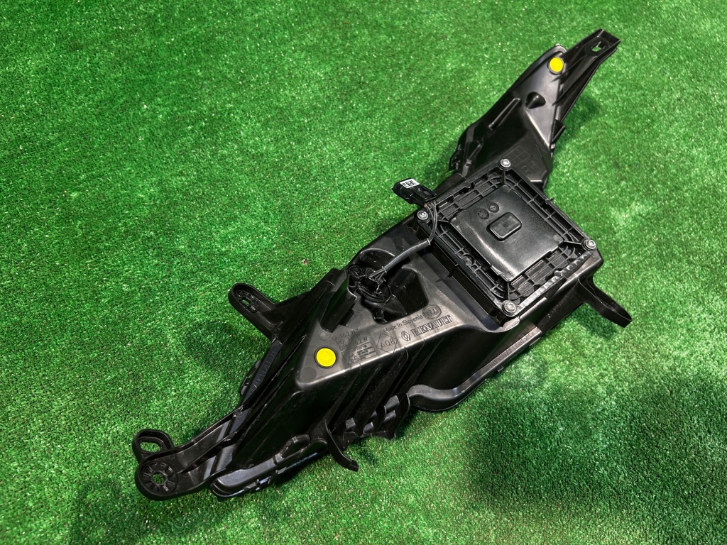 Купить Renault megane v e-tech противотуманная фара led drl правый 266009083r