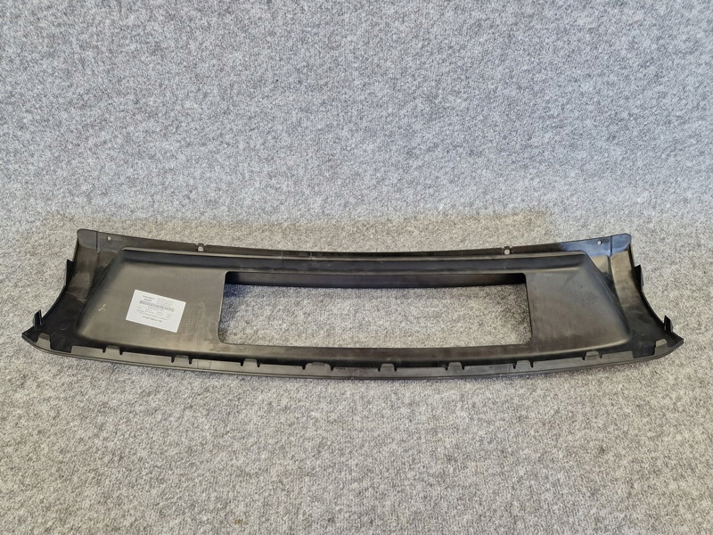 фото №8, Porsche cayenne 7p5 7p5807834n спойлер диффузор бампера задняя