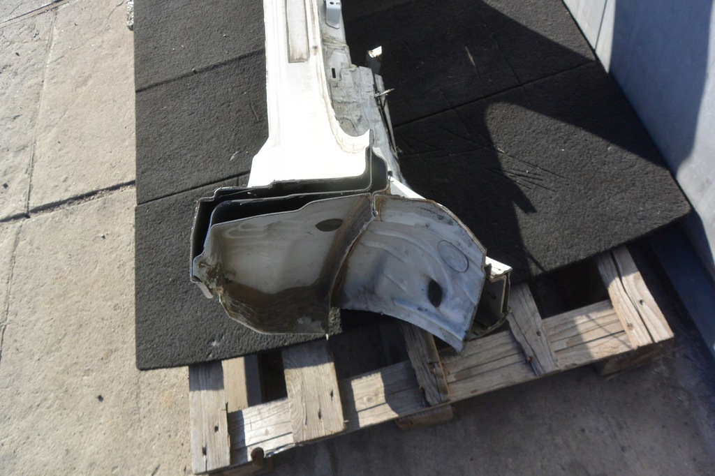 фото №8, Maserati quattroporte vi порог блок двигателя левый