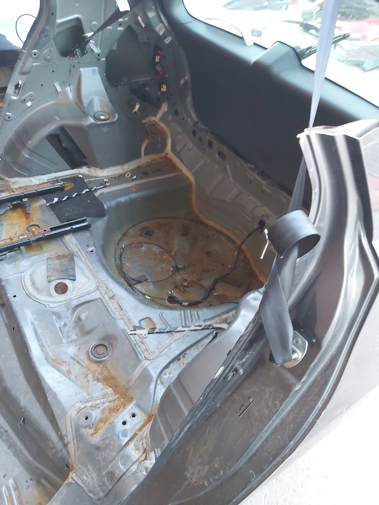 фото №8, Toyota urban cruiser крышка багажника задняя pas задний бампер