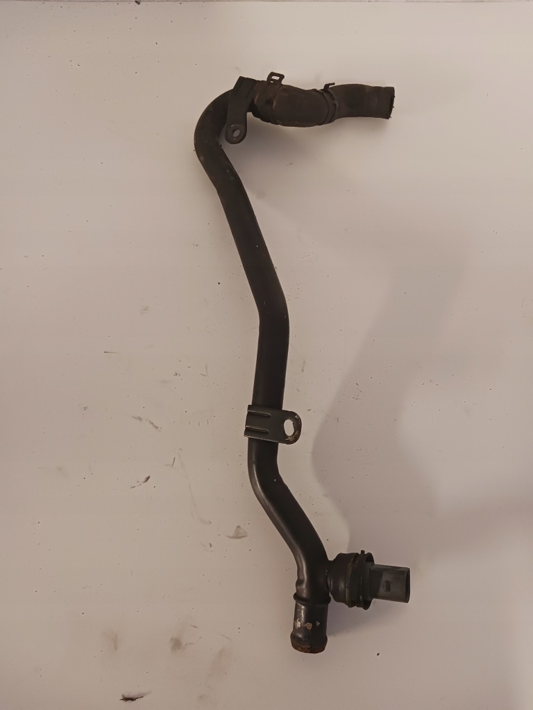 Шланг воды 2.0 tdi vw seat skoda 5n0121065 в Украине
